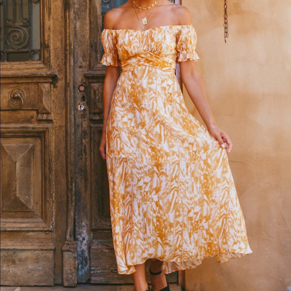 Petal & Pup Yellow Floral Off Shoulder Midi Dress Size 6